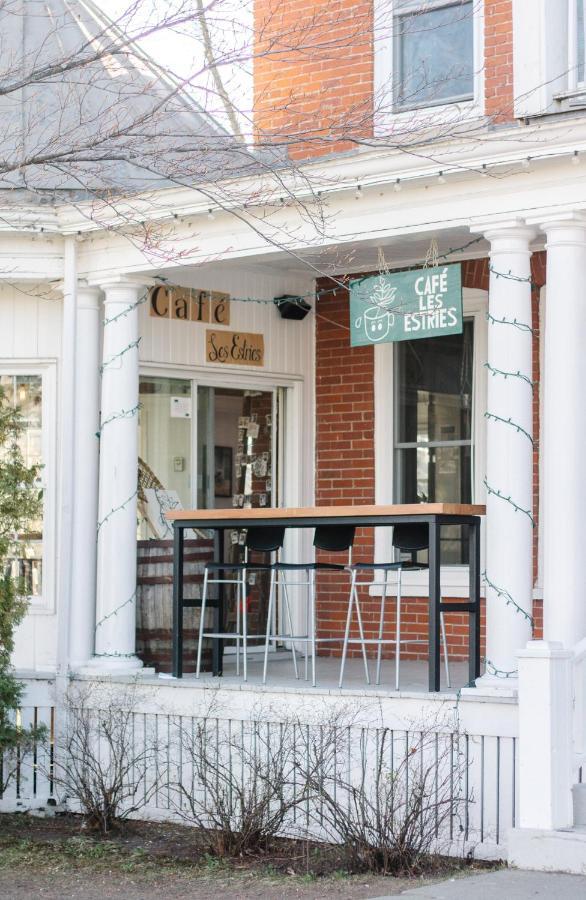 Auberge De Jeunesse Magog-Orford Hostel Екстериор снимка