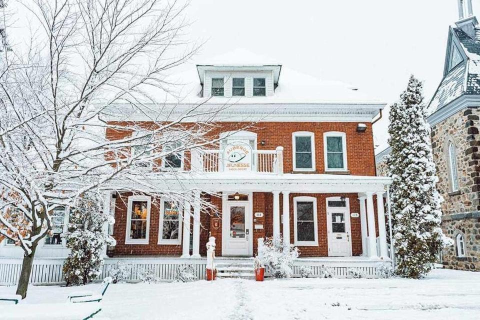 Auberge De Jeunesse Magog-Orford Hostel Екстериор снимка